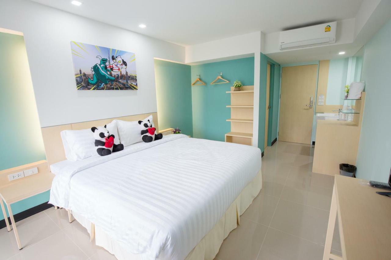 Lucky panda Hotel Chiang Mai Bagian luar foto