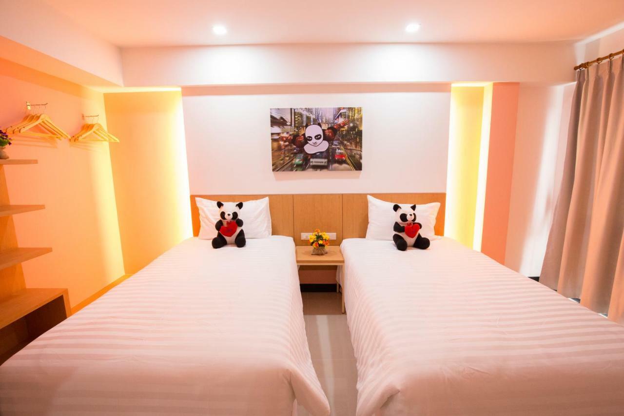 Lucky panda Hotel Chiang Mai Bagian luar foto