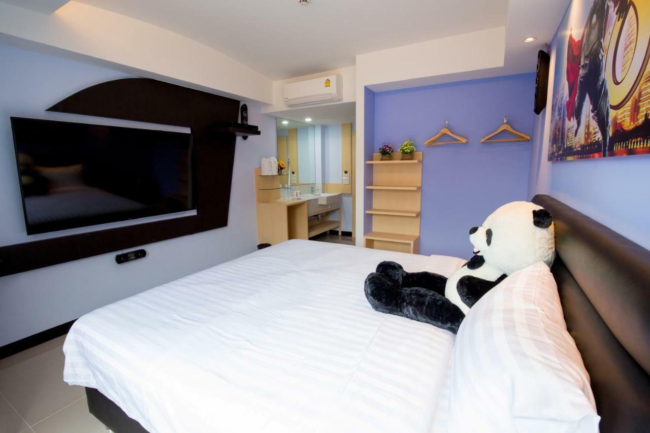 Lucky panda Hotel Chiang Mai Bagian luar foto